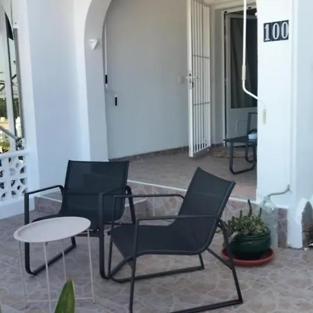 Apartament Maxx - Bright And Stylish With Pool Access, Jardin Torrevieja